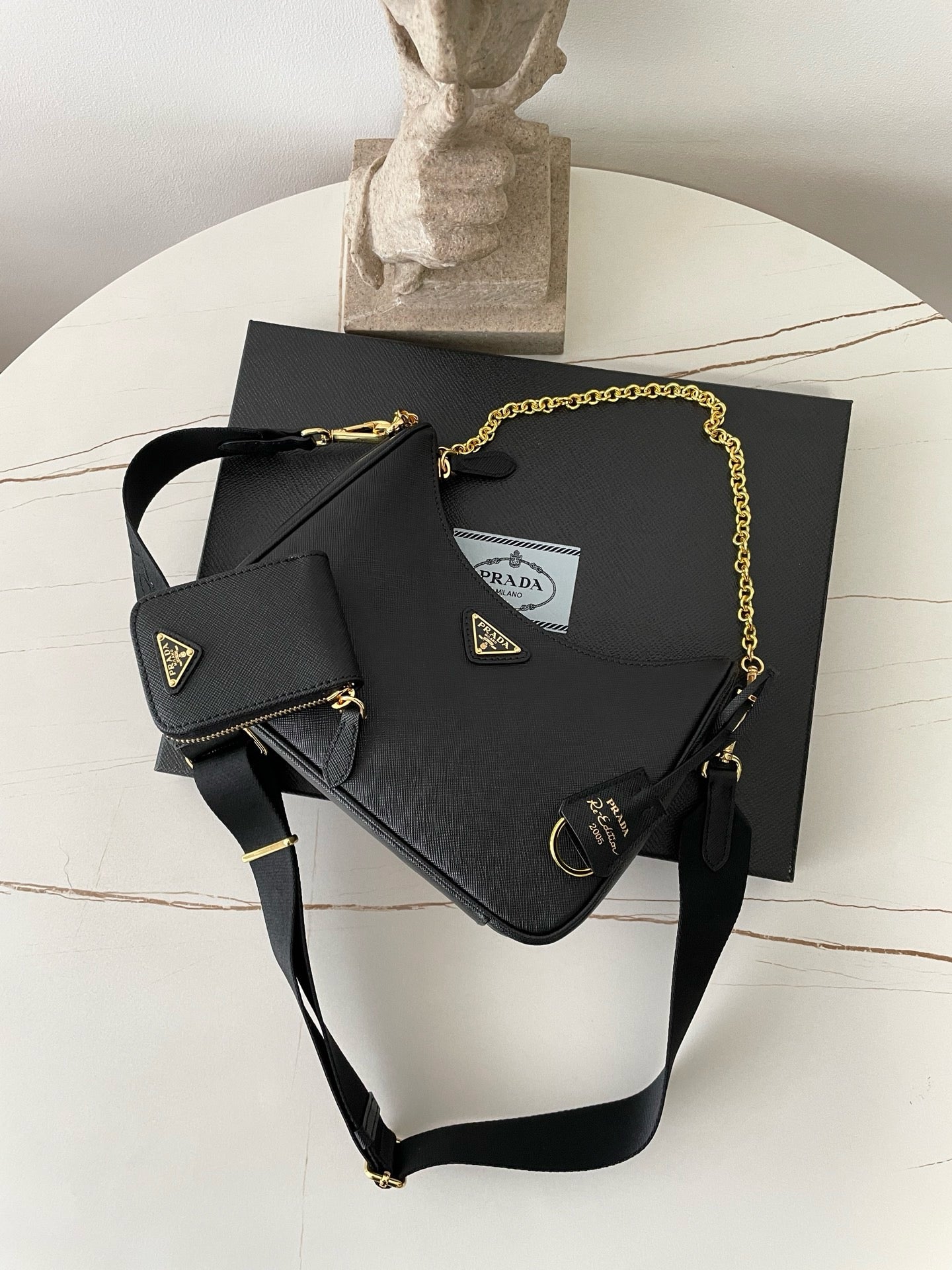 프라다 사피아노 테수토 호보백