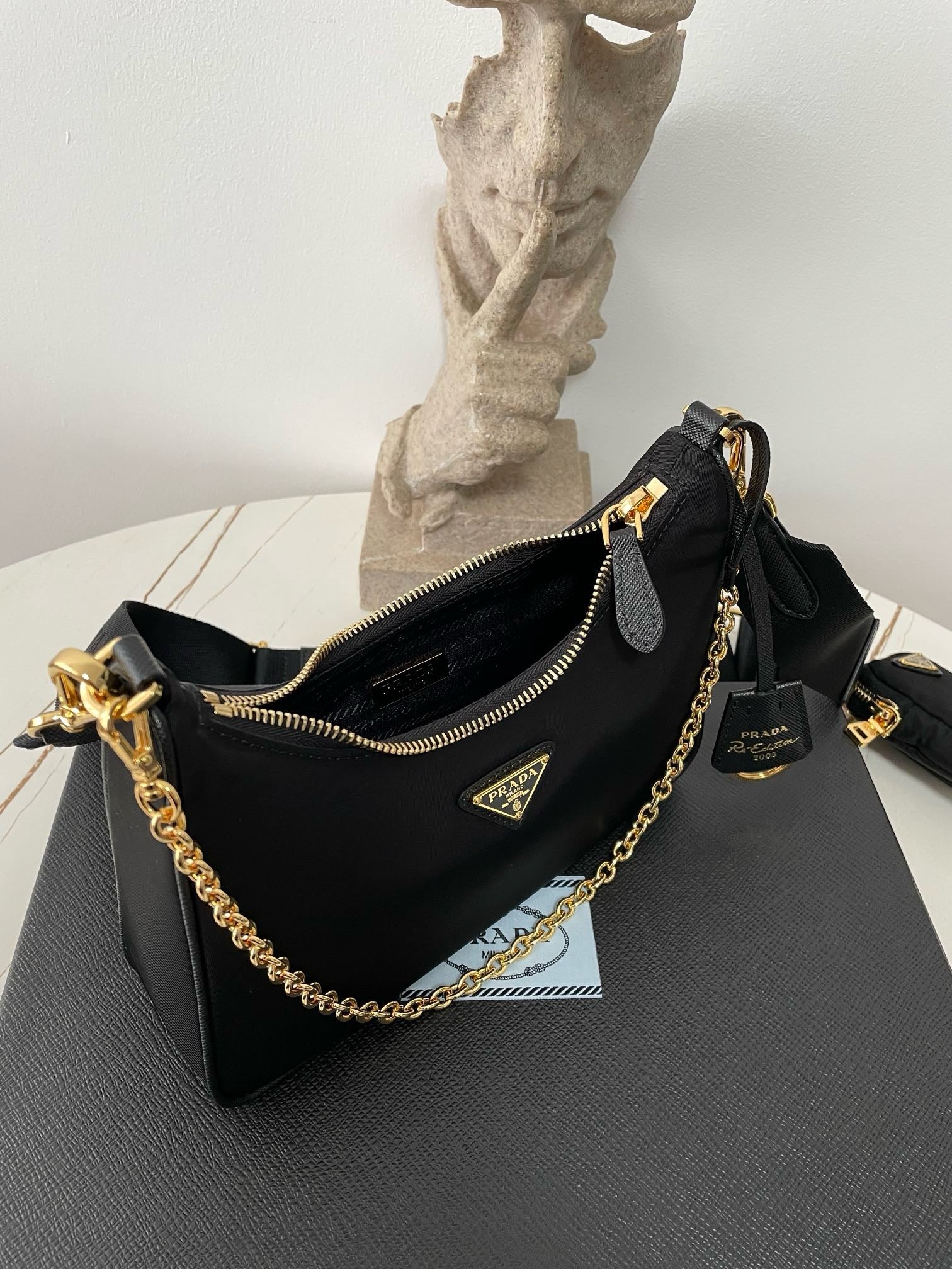 프라다 테수토 체인 호보백 금장