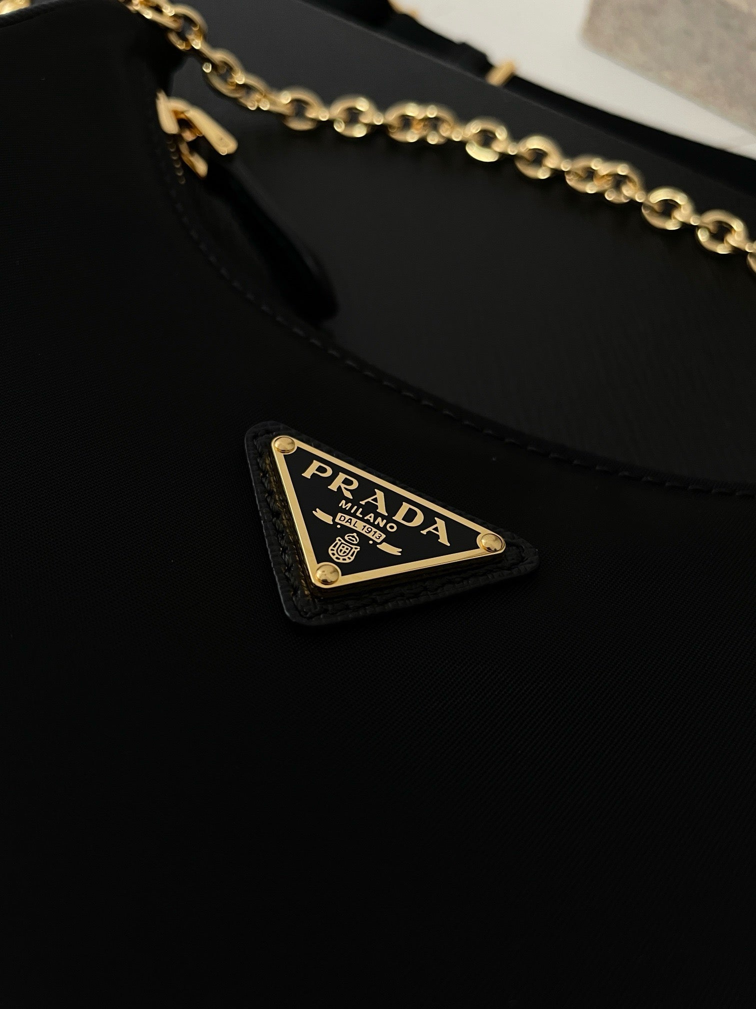 프라다 테수토 체인 호보백 금장