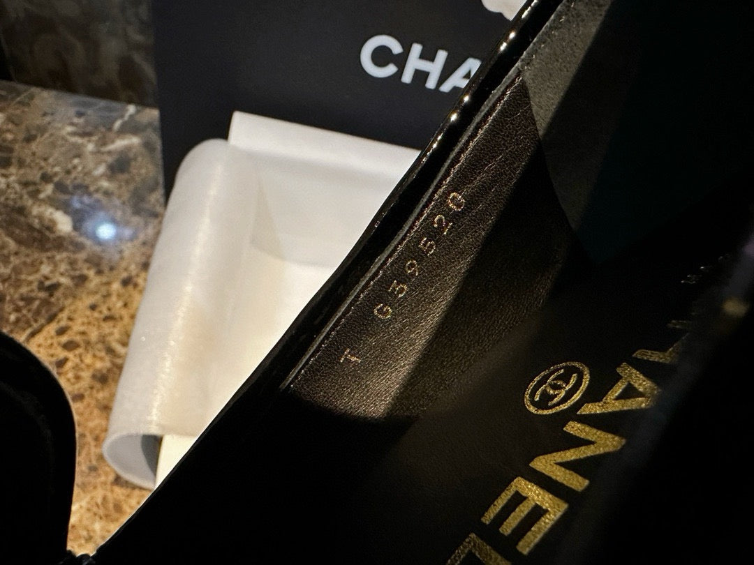 샤넬 CC 로고 페이던트 로퍼