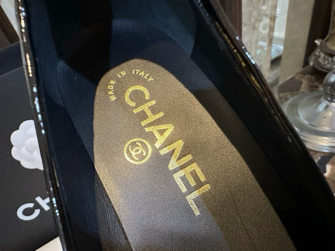 샤넬 CC 로고 페이던트 로퍼
