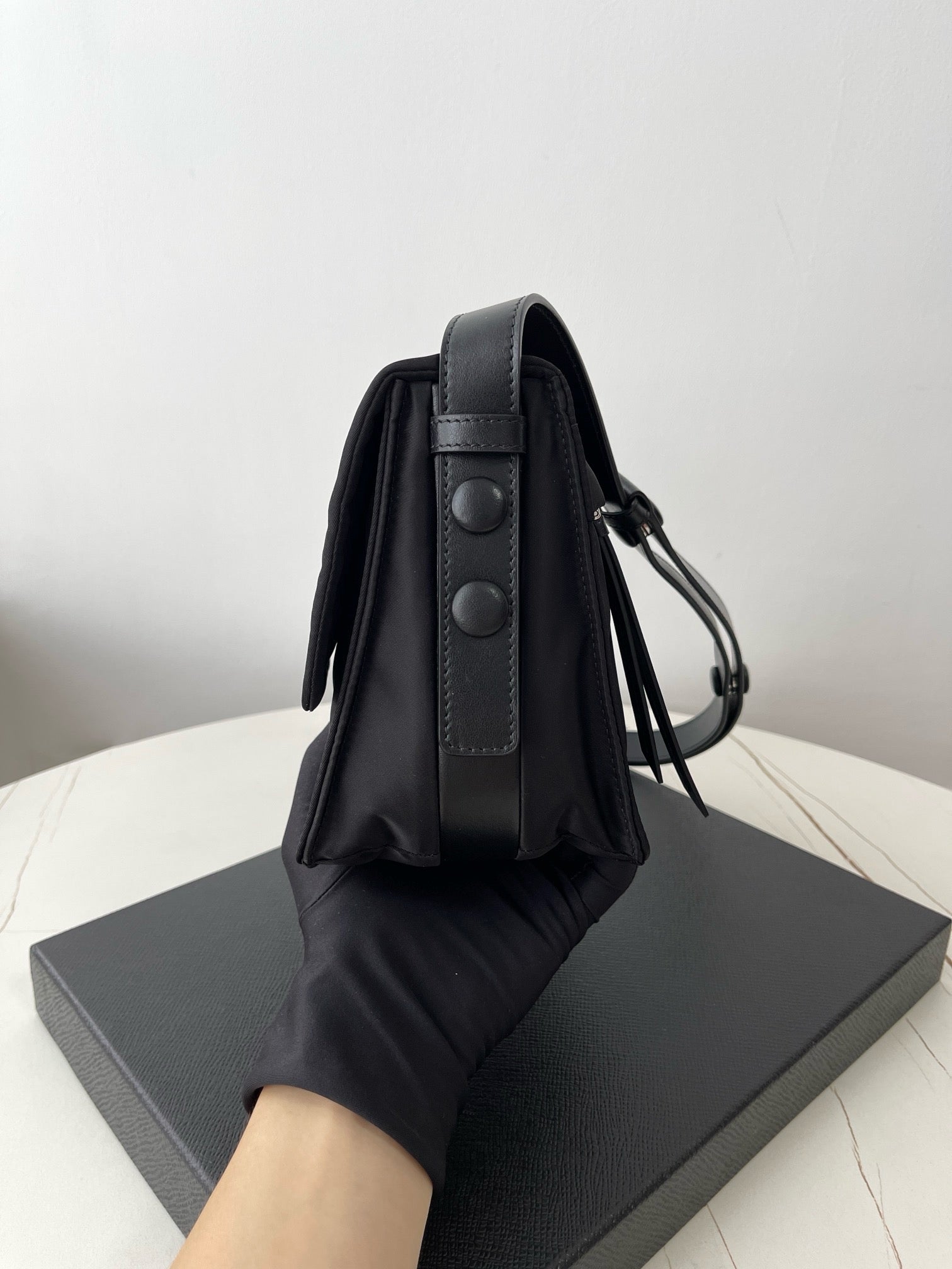 프라다 리나일론 패딩 숄더백 스몰