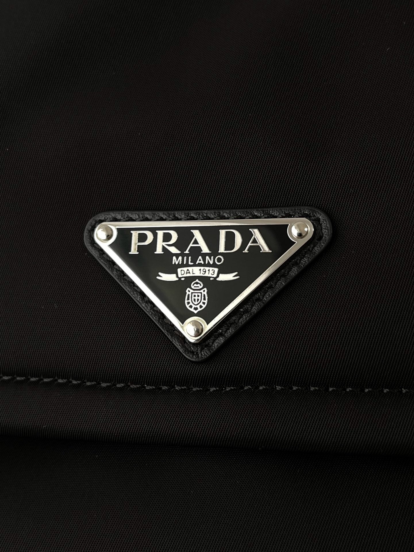 프라다 리나일론 패딩 숄더백 스몰