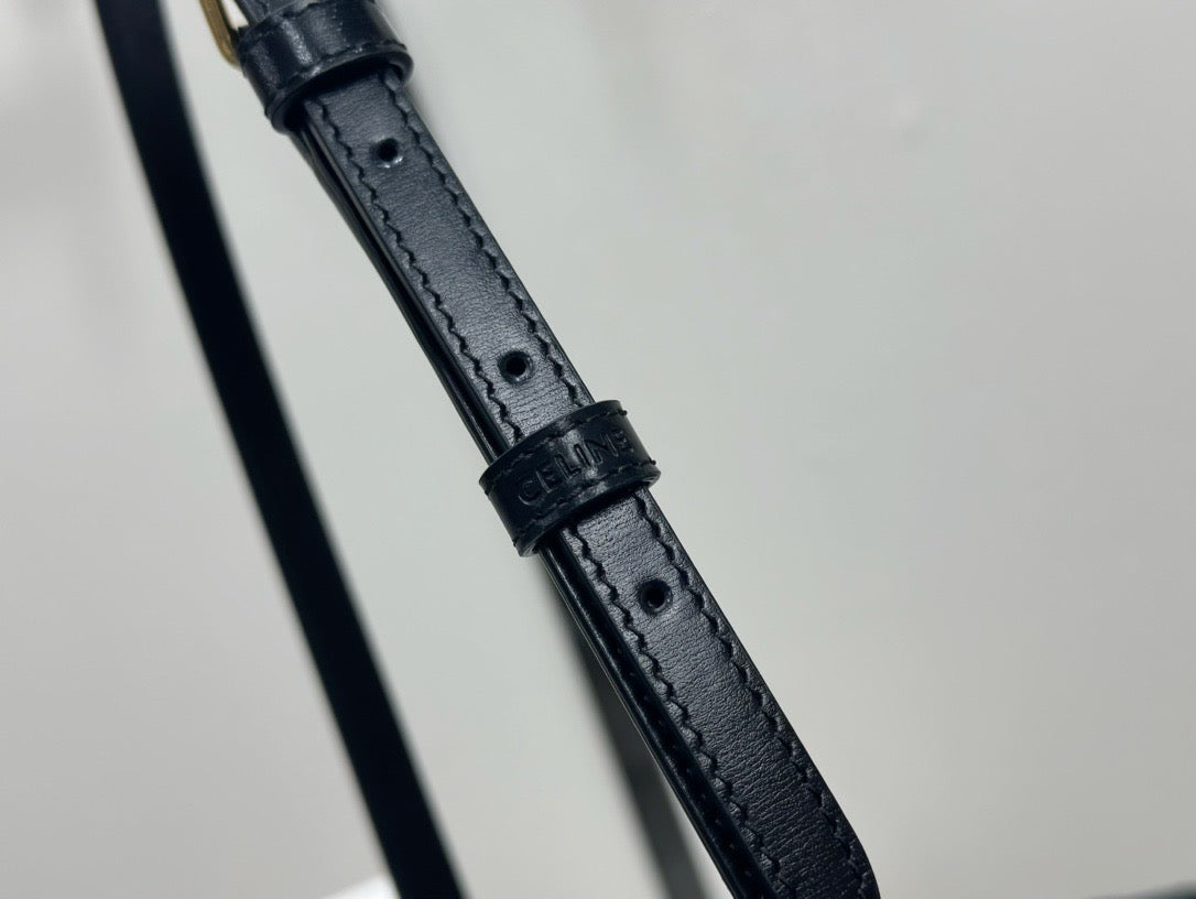 셀린느 틸리 숄더백 카프스킨 미디움