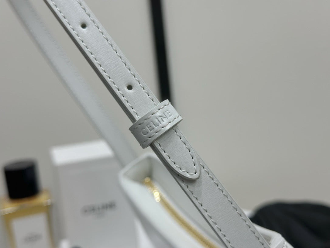 셀린느 틸리 숄더백 카프스킨 미디움