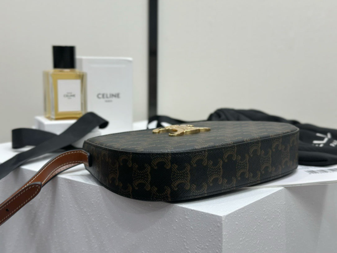 셀린느 틸리 숄더백 캔버스 미디움