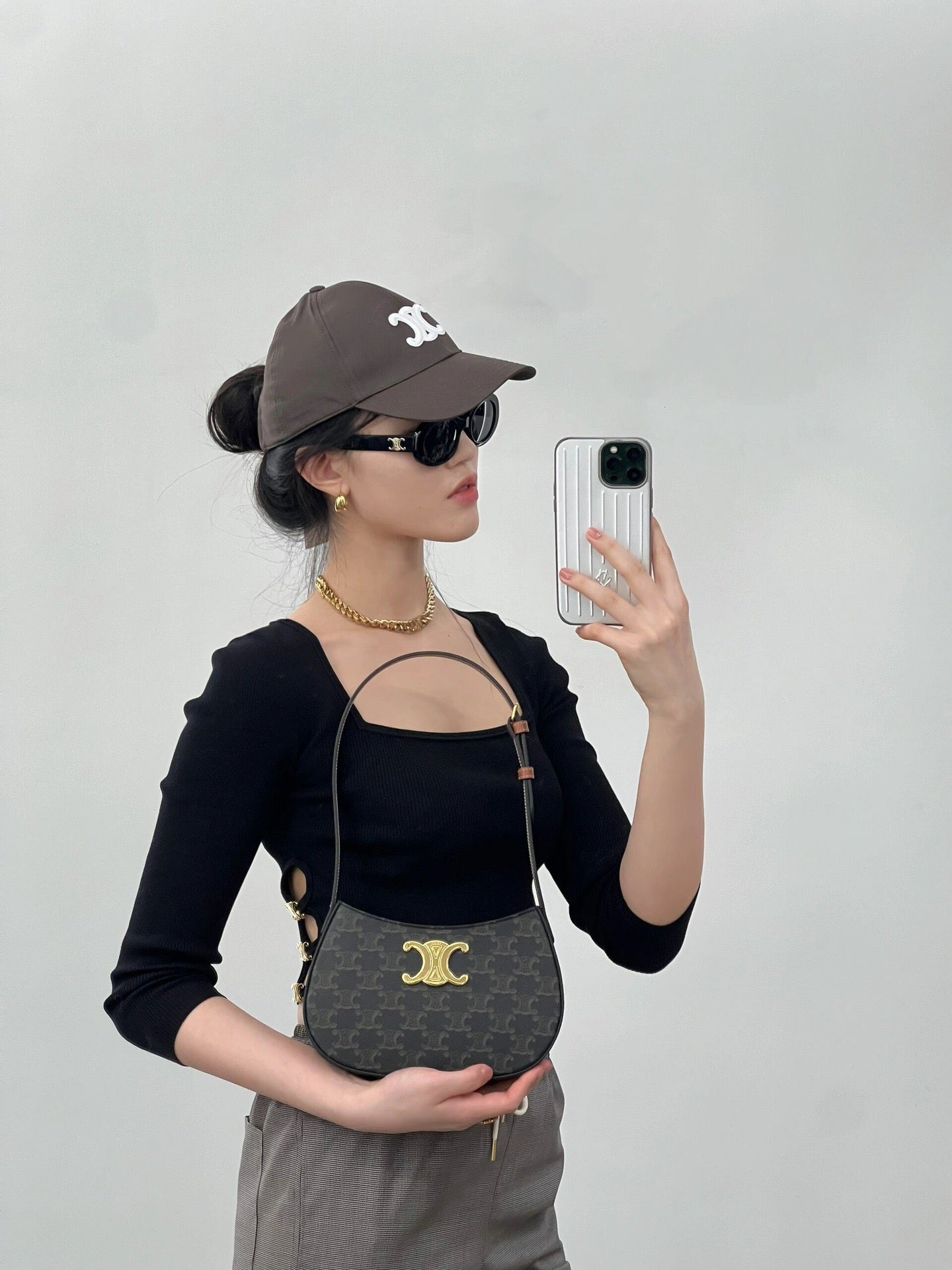 셀린느 틸리 숄더백 캔버스 미디움