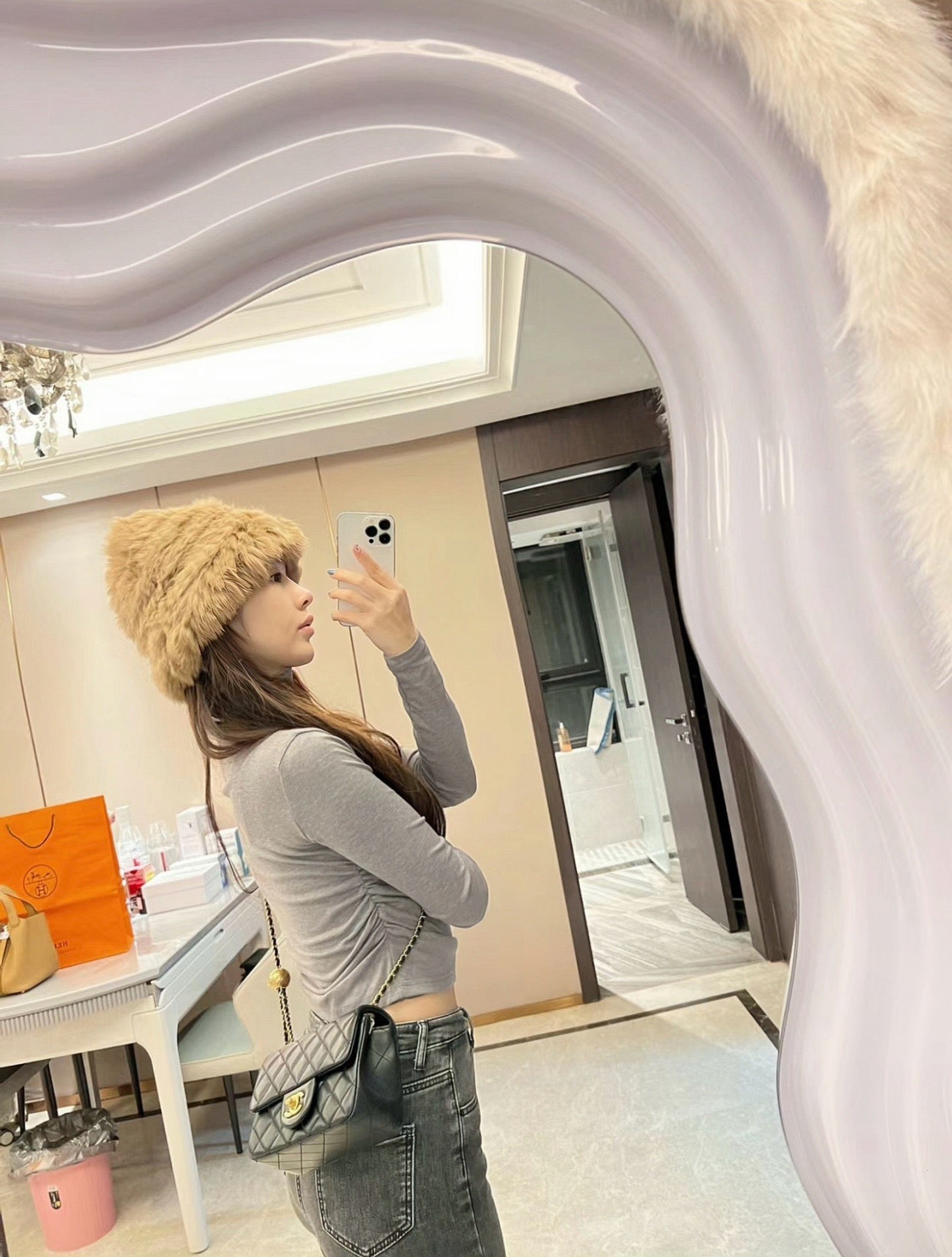 샤넬 골드볼 쁘띠삭 플랩백 램스킨