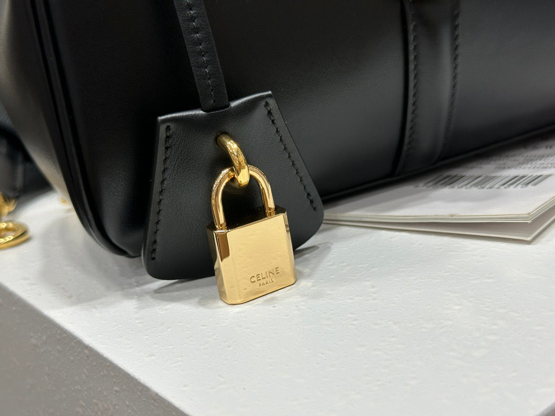 셀린느 16백 스몰