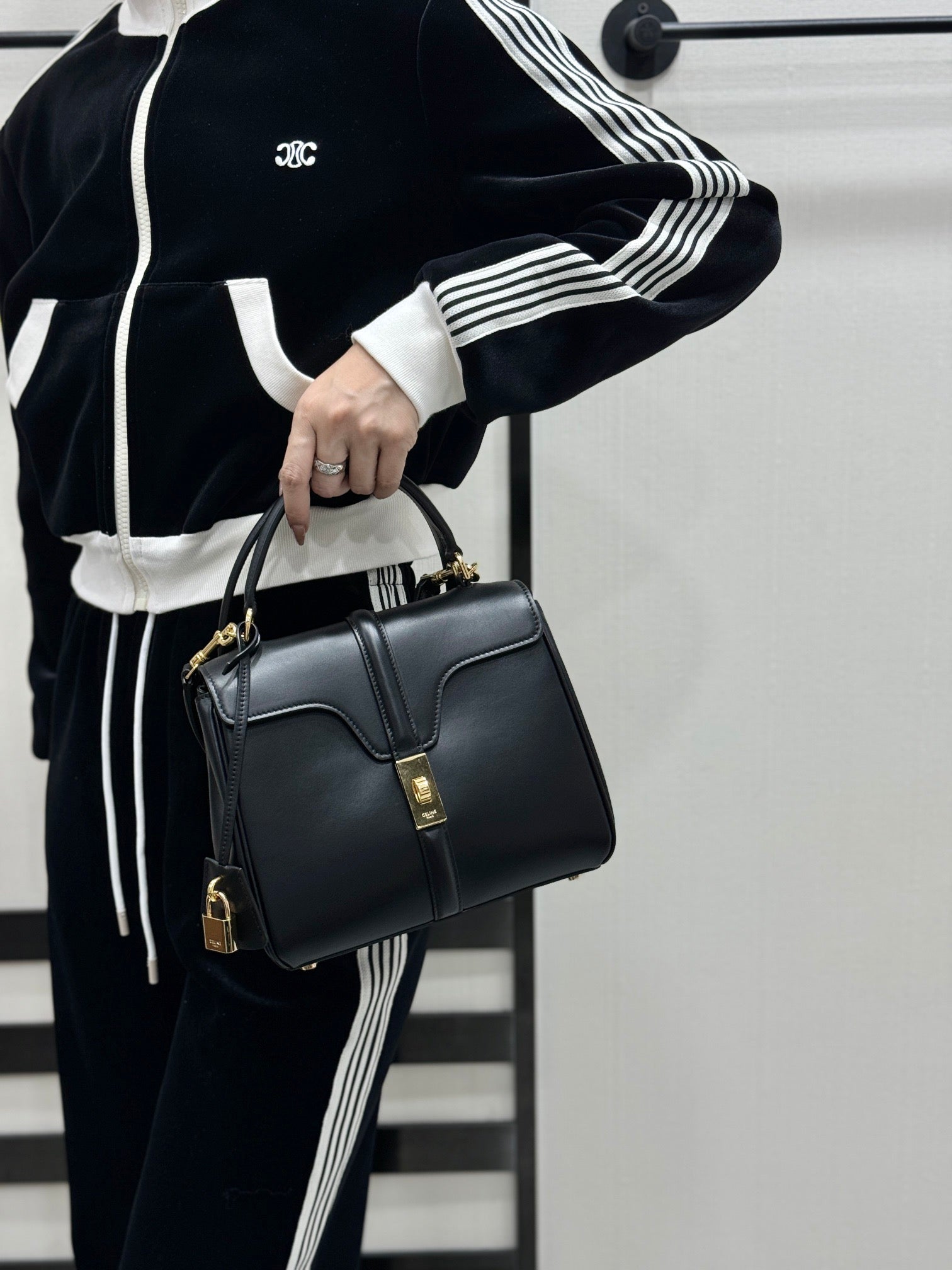 셀린느 16백 스몰