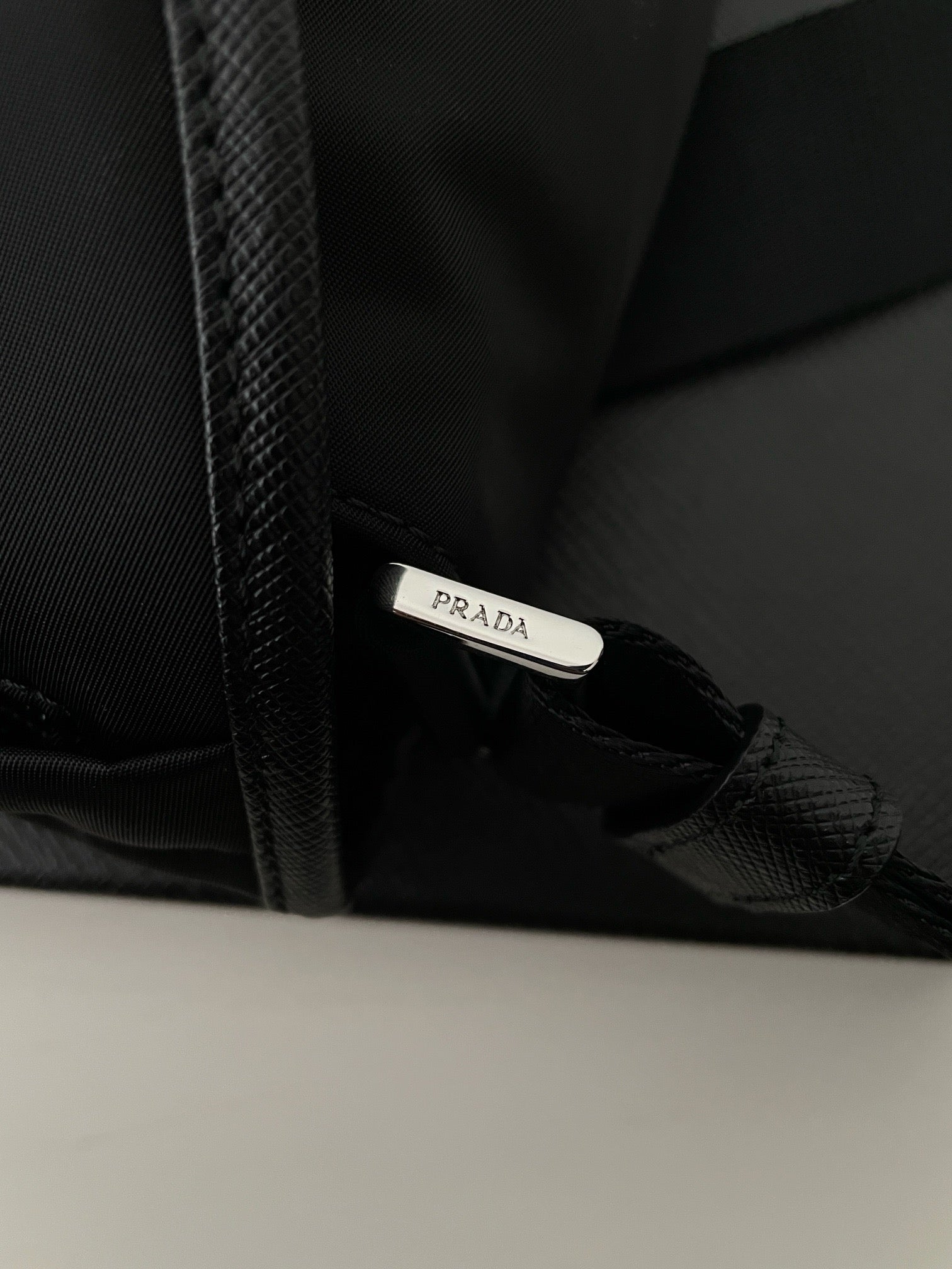 프라다 리나일론 숄더백