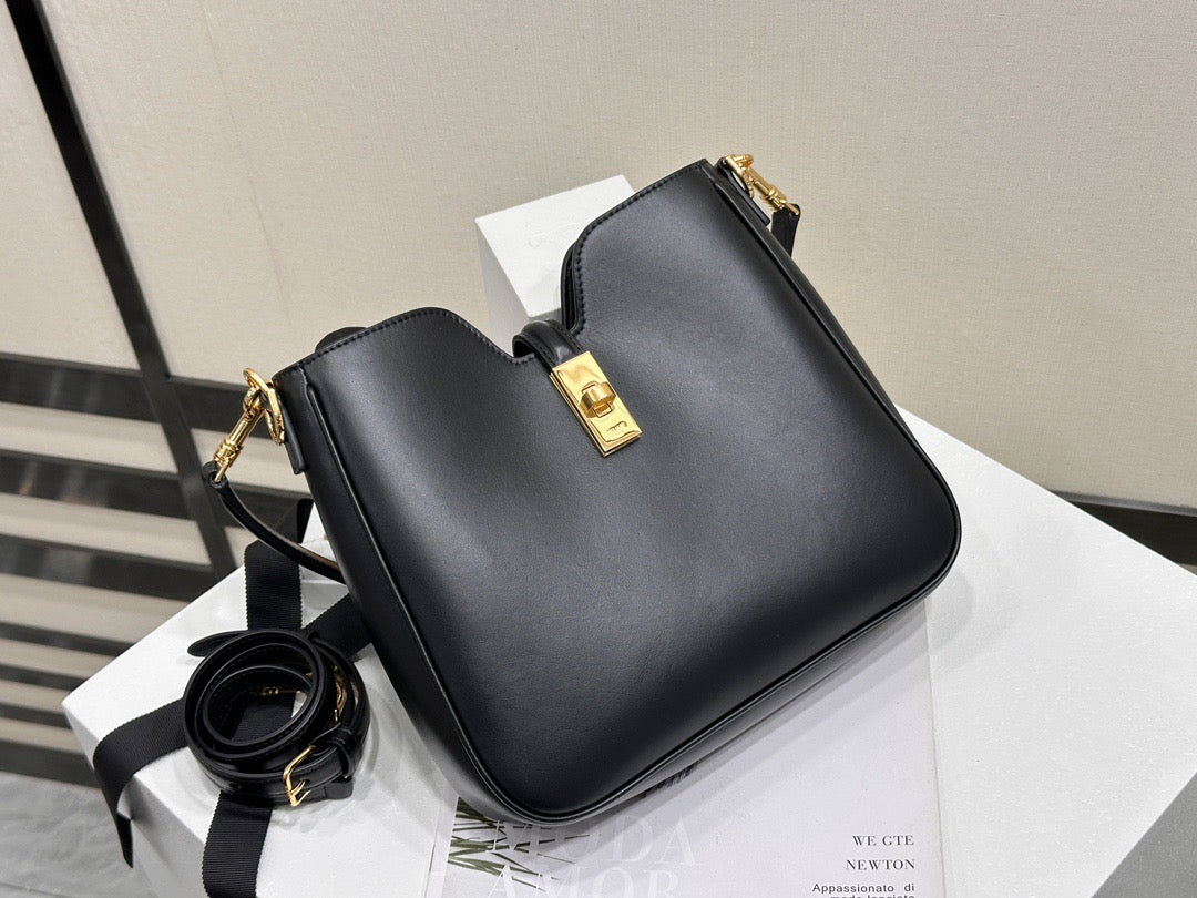 셀린느 16 소프트 까미유 스몰