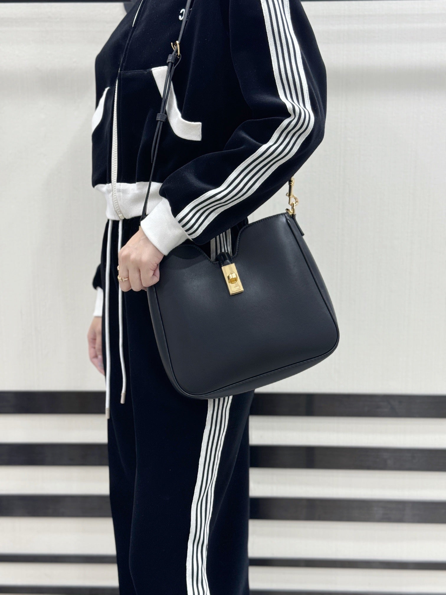 셀린느 16 소프트 까미유 스몰