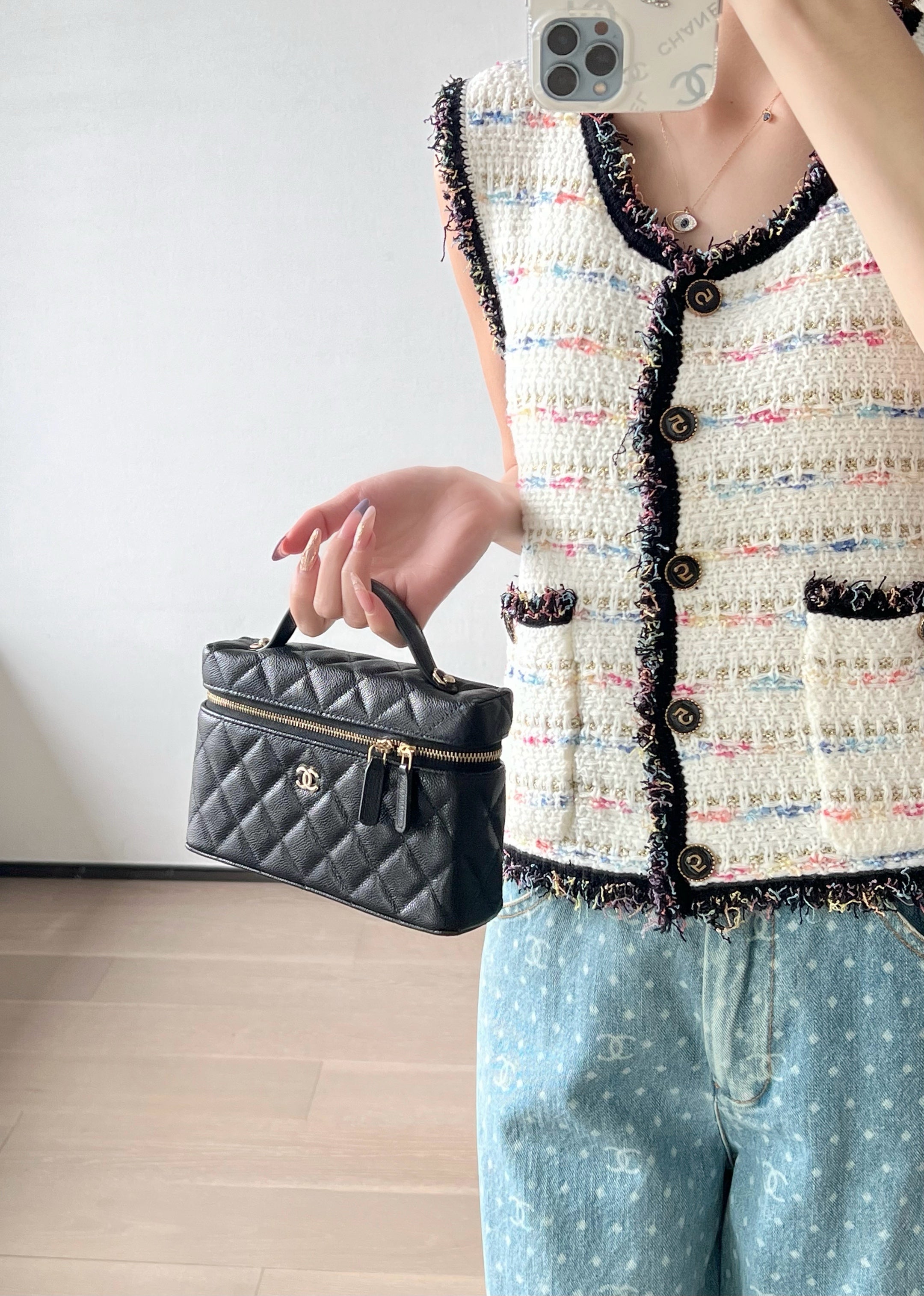 샤넬 클래식 체인 베니티 탑핸들 백