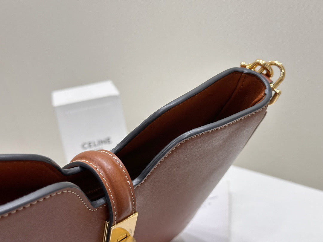 셀린느 16 소프트 까미유 스몰