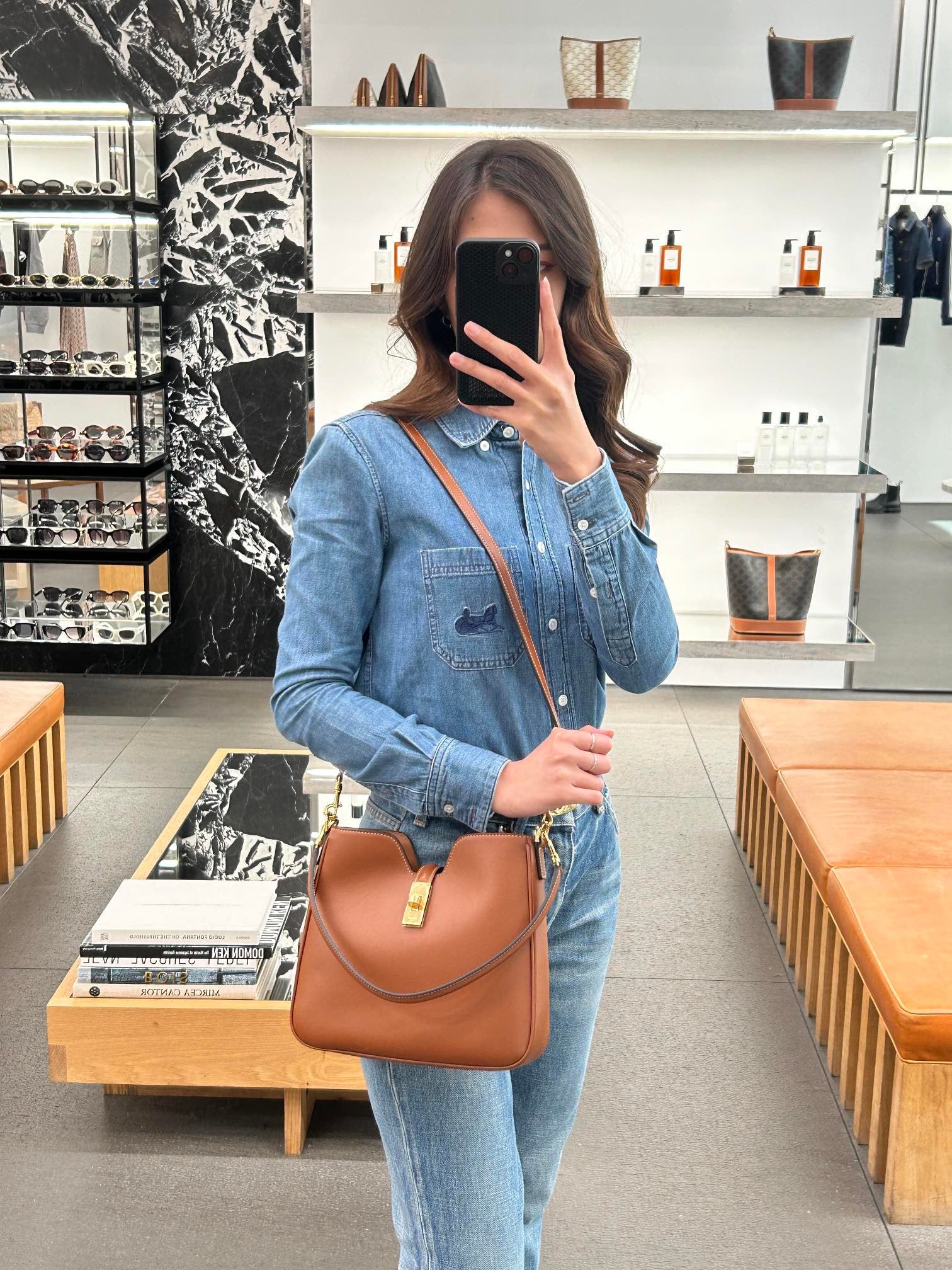 셀린느 16 소프트 까미유 스몰