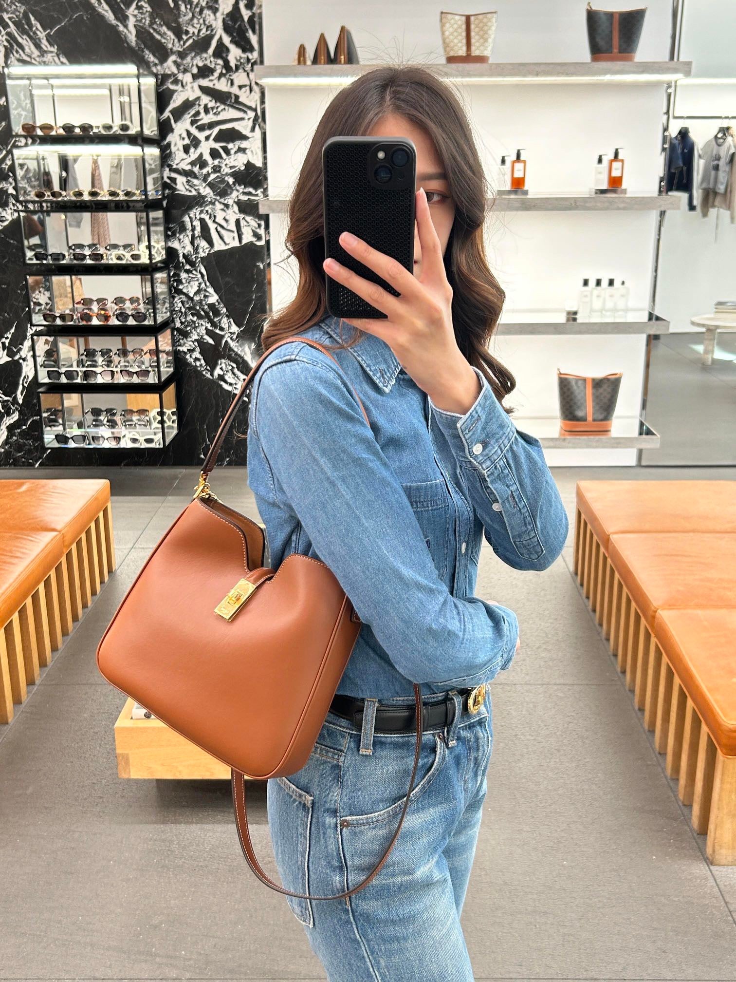 셀린느 16 소프트 까미유 스몰