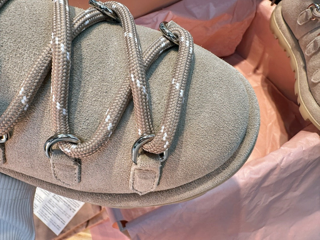 미우미우 스웨이드 부츠 데저트