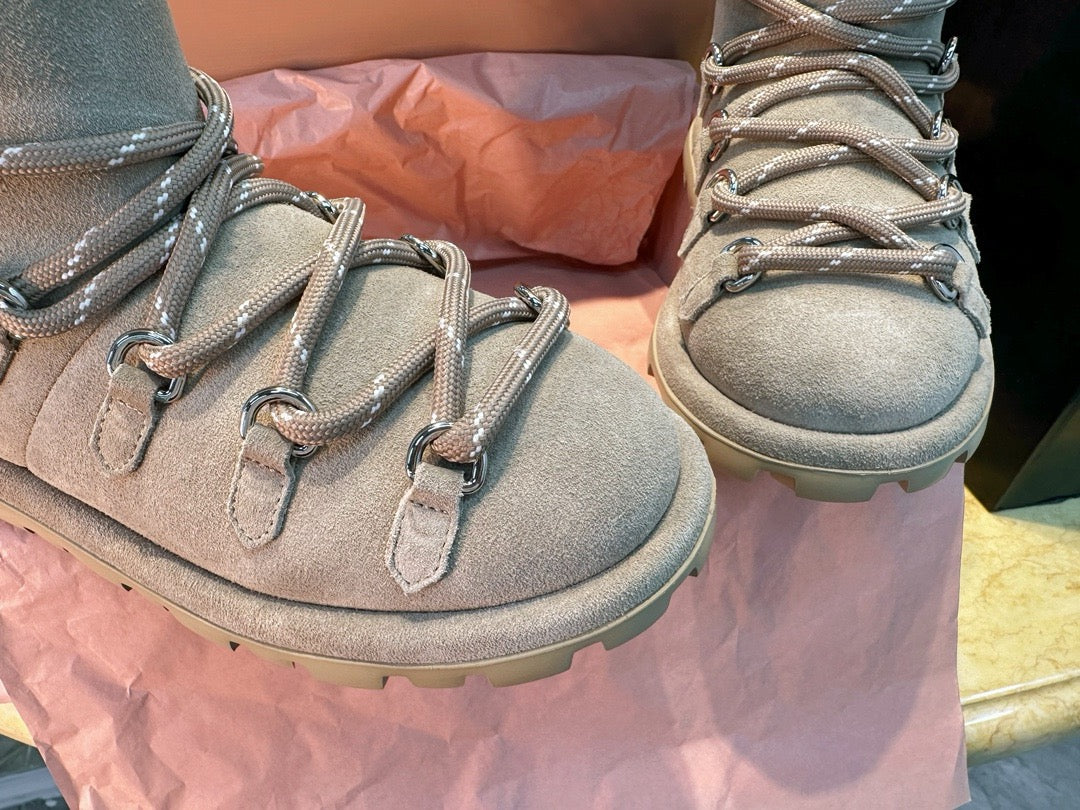 미우미우 스웨이드 부츠 데저트