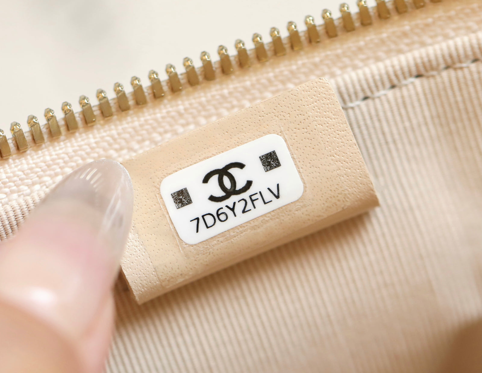 샤넬 클래식 체인 베니티 탑핸들 백