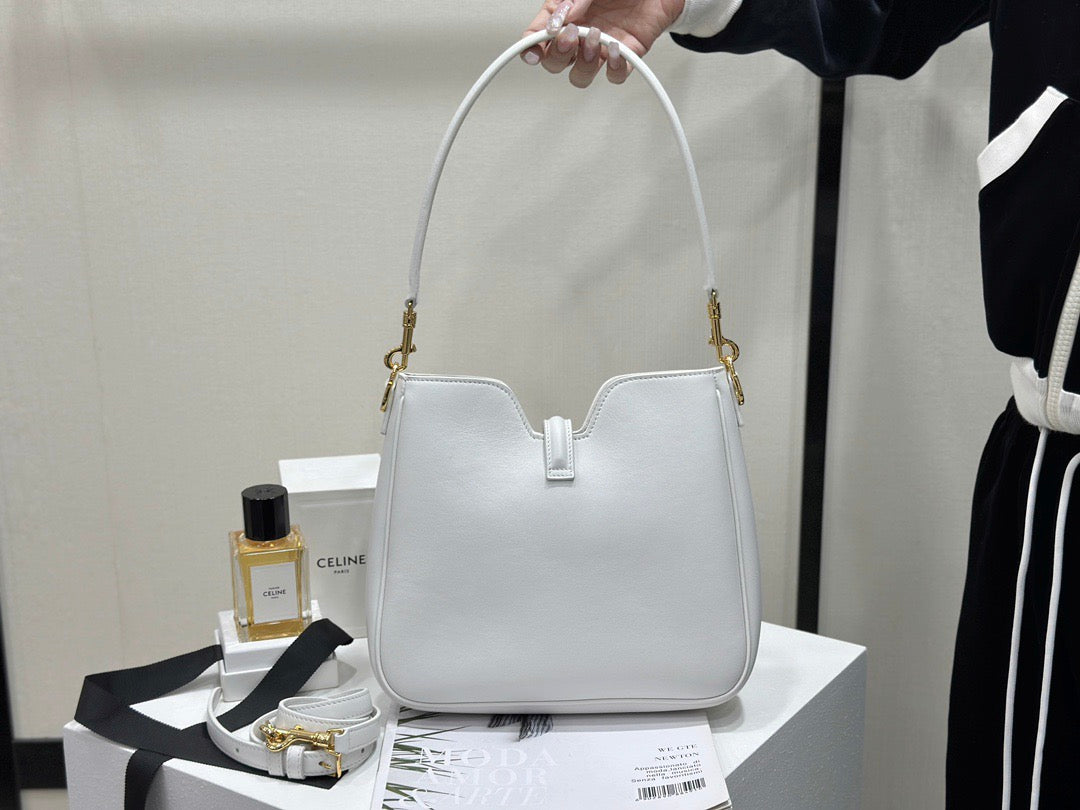 셀린느 16 소프트 까미유 스몰