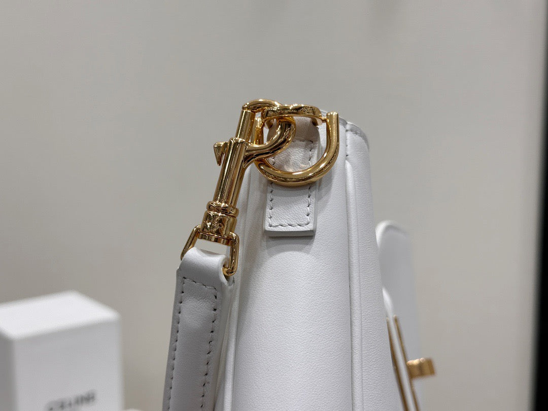 셀린느 16 소프트 까미유 스몰