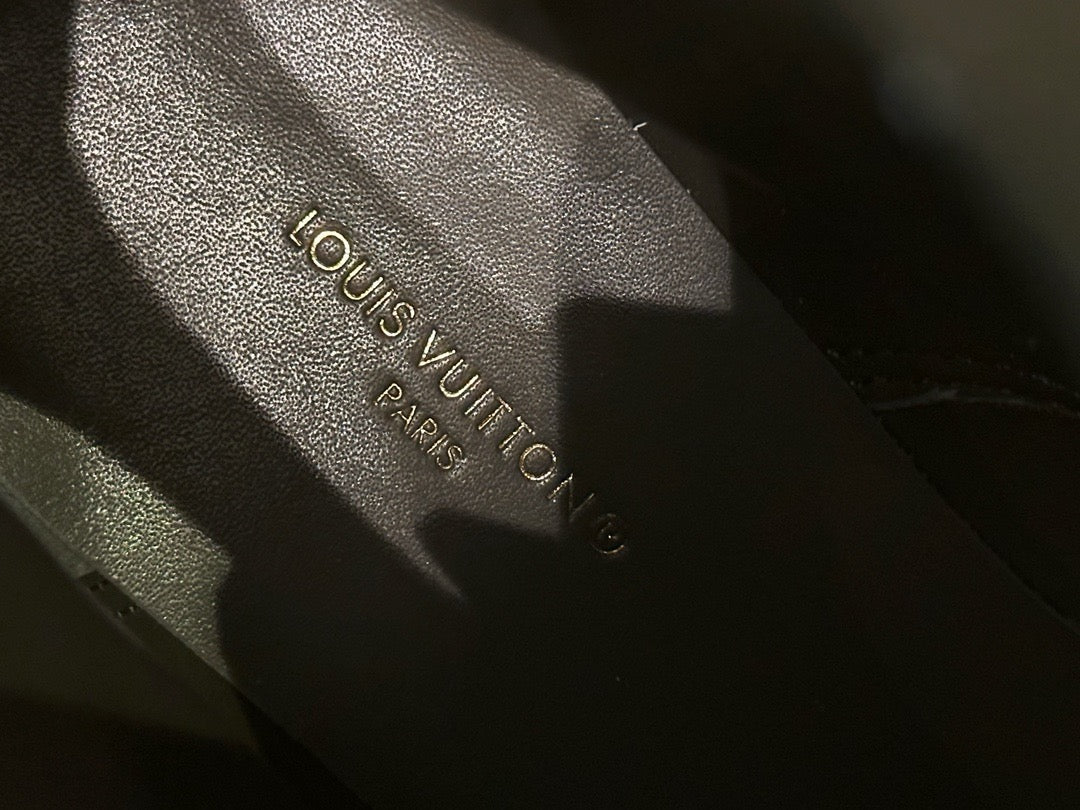 루이비통 테리토리 레인저 부츠