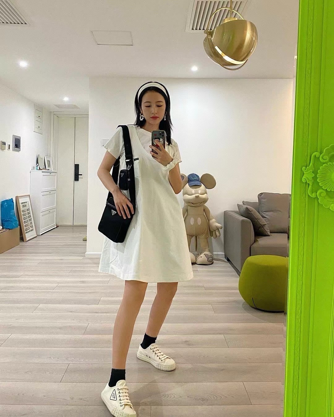 프라다 삼각로고 리나일론 사피아노 크로스백