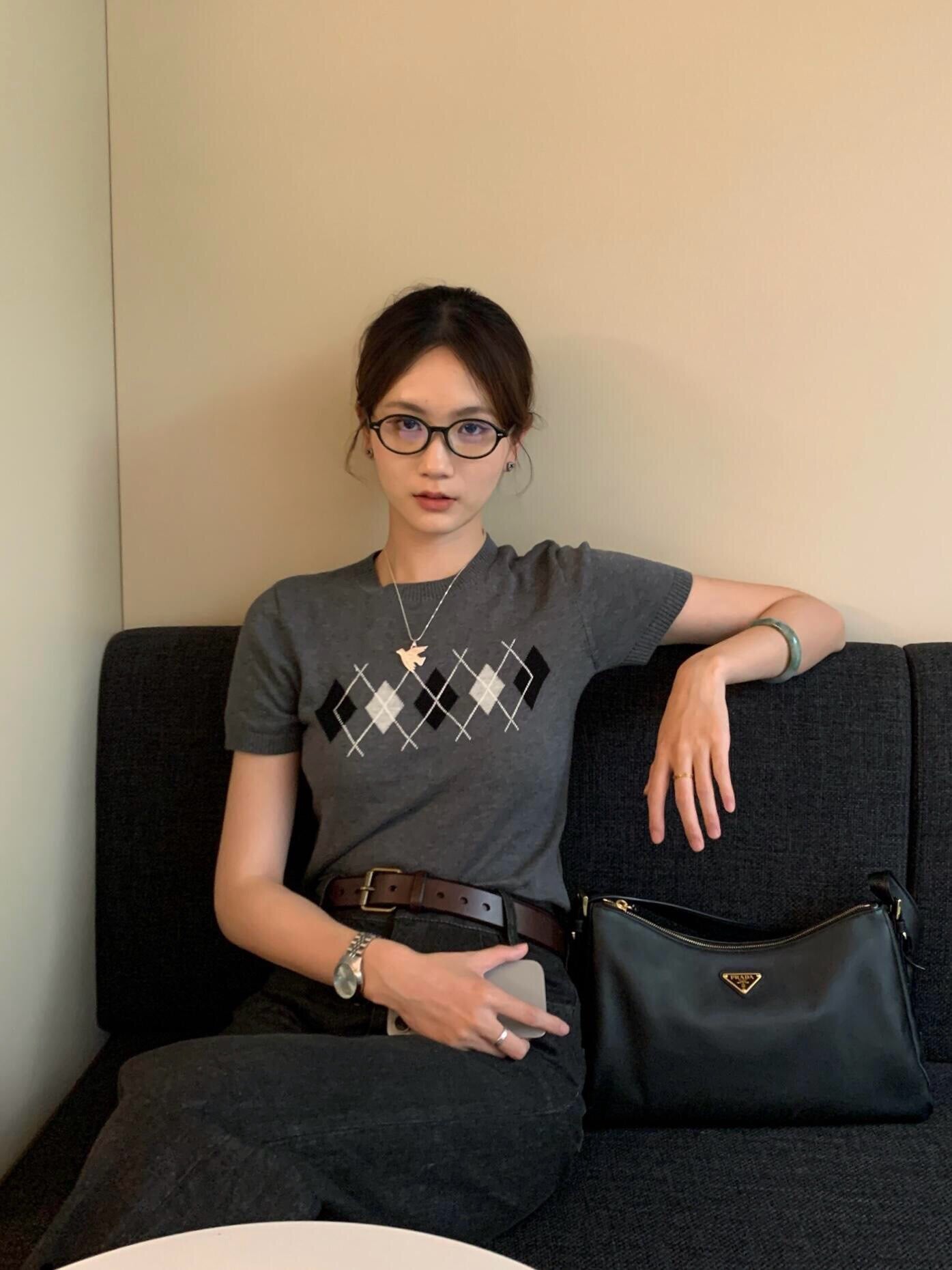 프라다 에메 레더 숄더백 라지