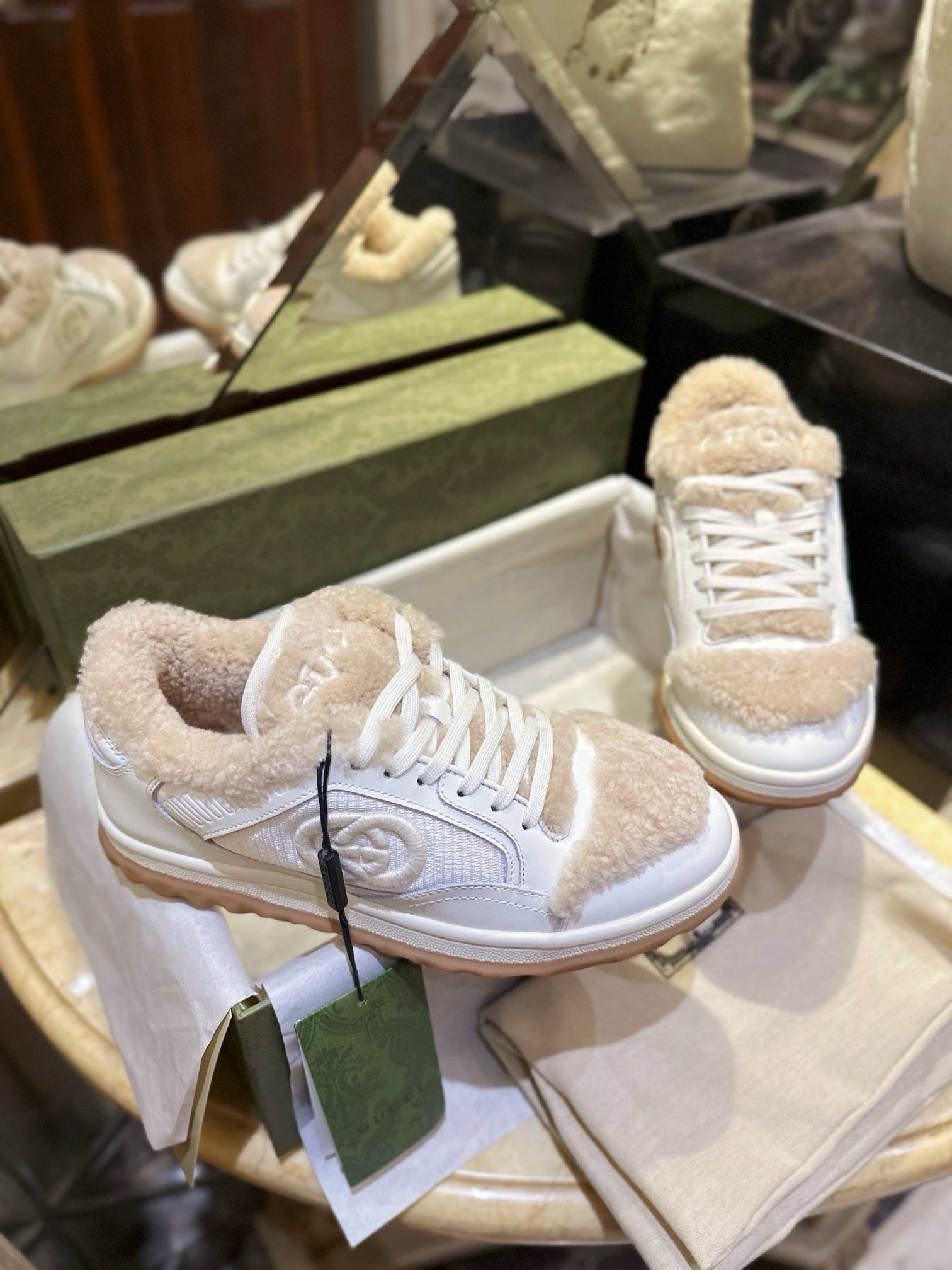 구찌 MAC 80 시어링 스니커즈
