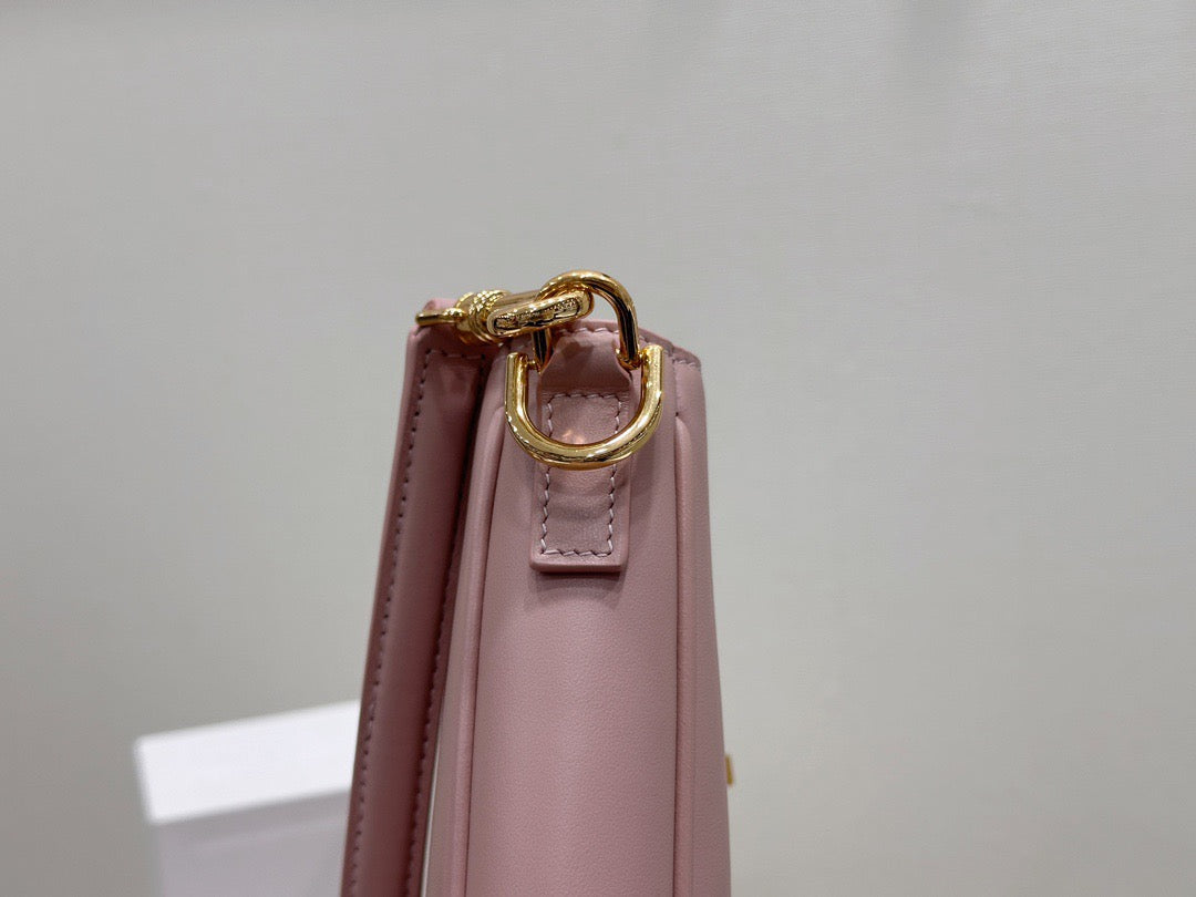 셀린느 16 소프트 까미유 스몰