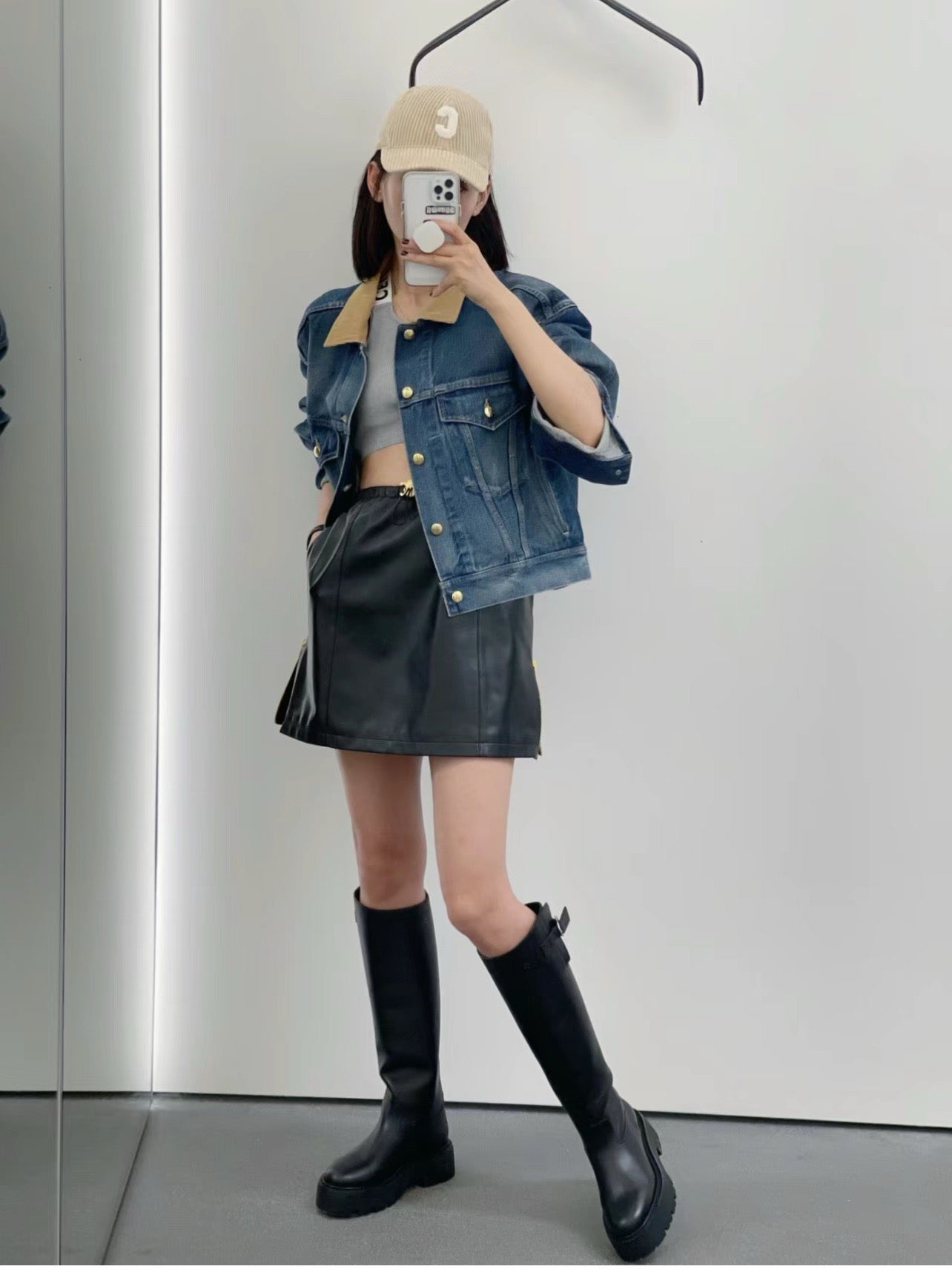 셀린느 벌키 버클드 하이 부츠