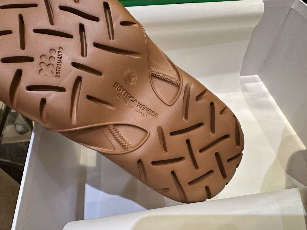 보테가 베네타 스냅 앵클 부츠