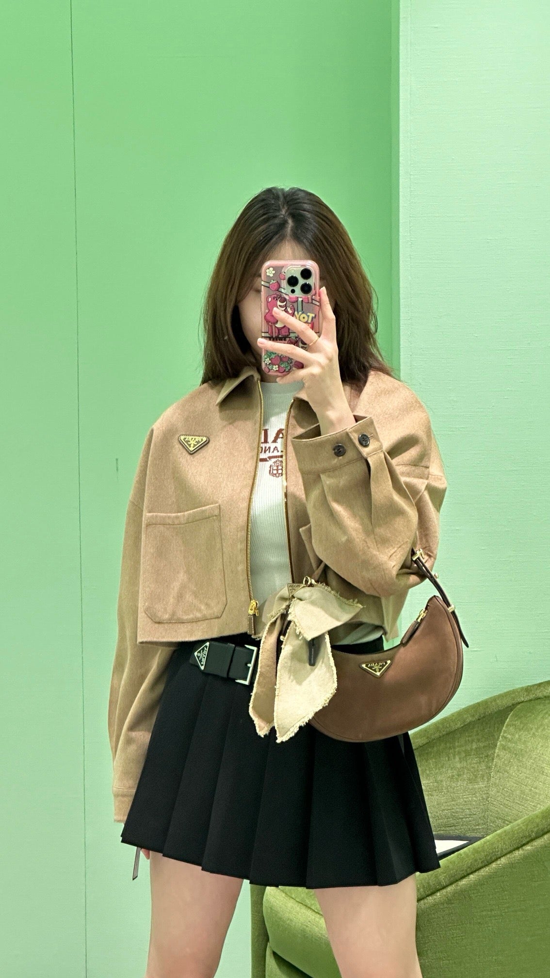프라다 아르케 숄더백 스웨이드