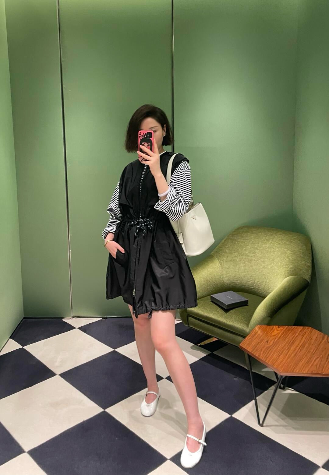 프라다 미디움 레더백