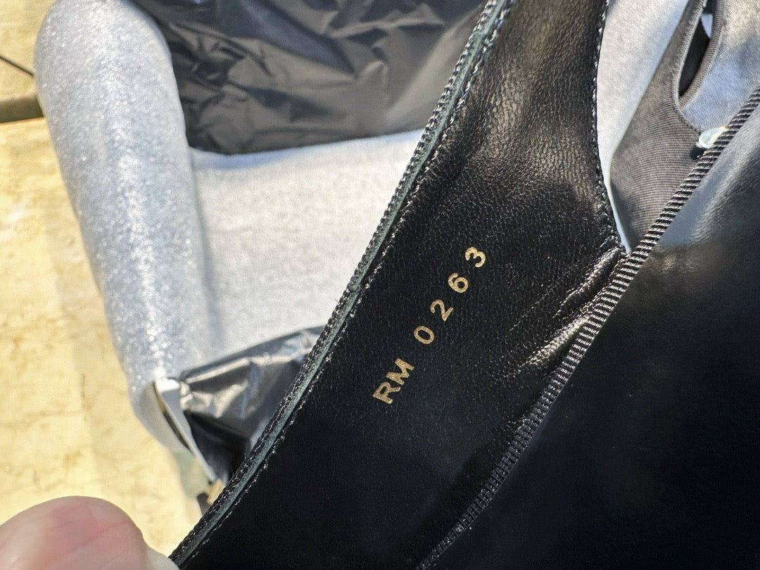 셀린느 알마 트리옹프 슬링백