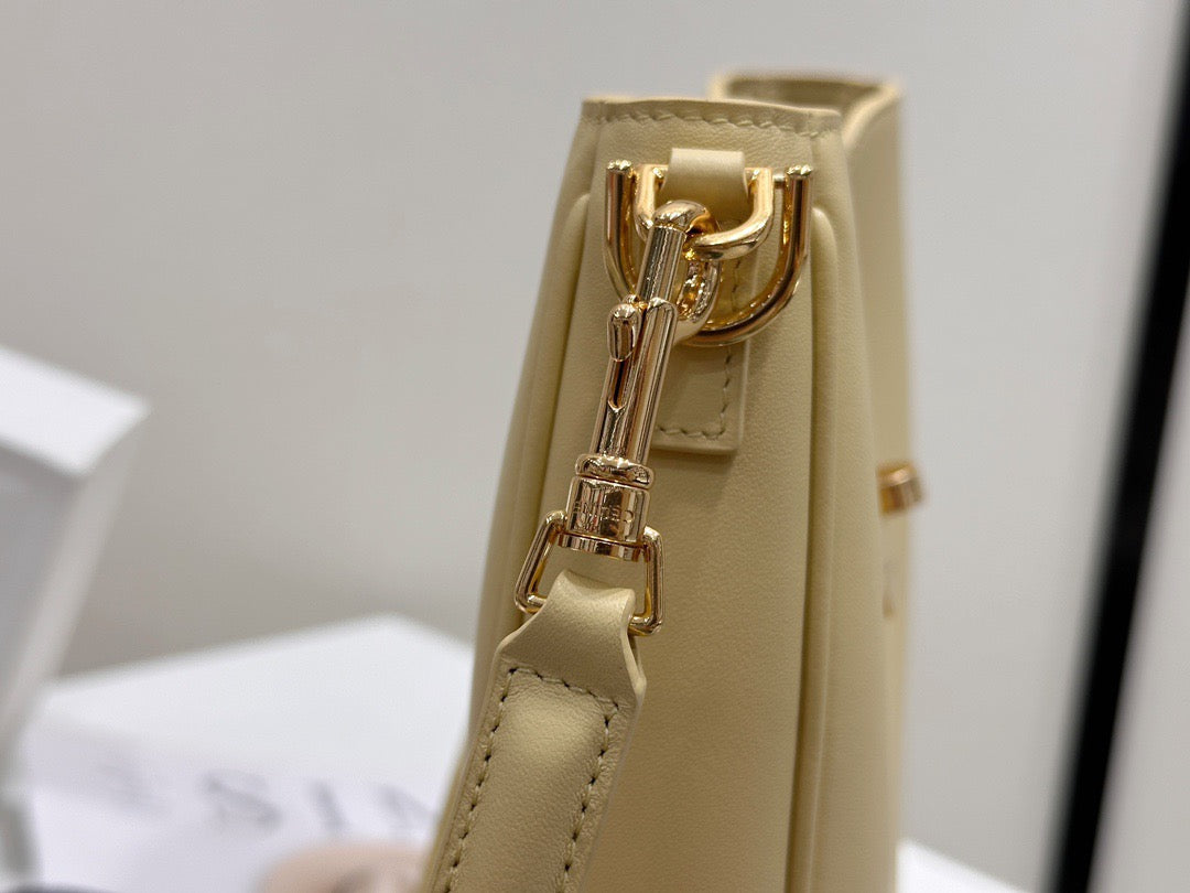 셀린느 16 소프트 까미유 스몰