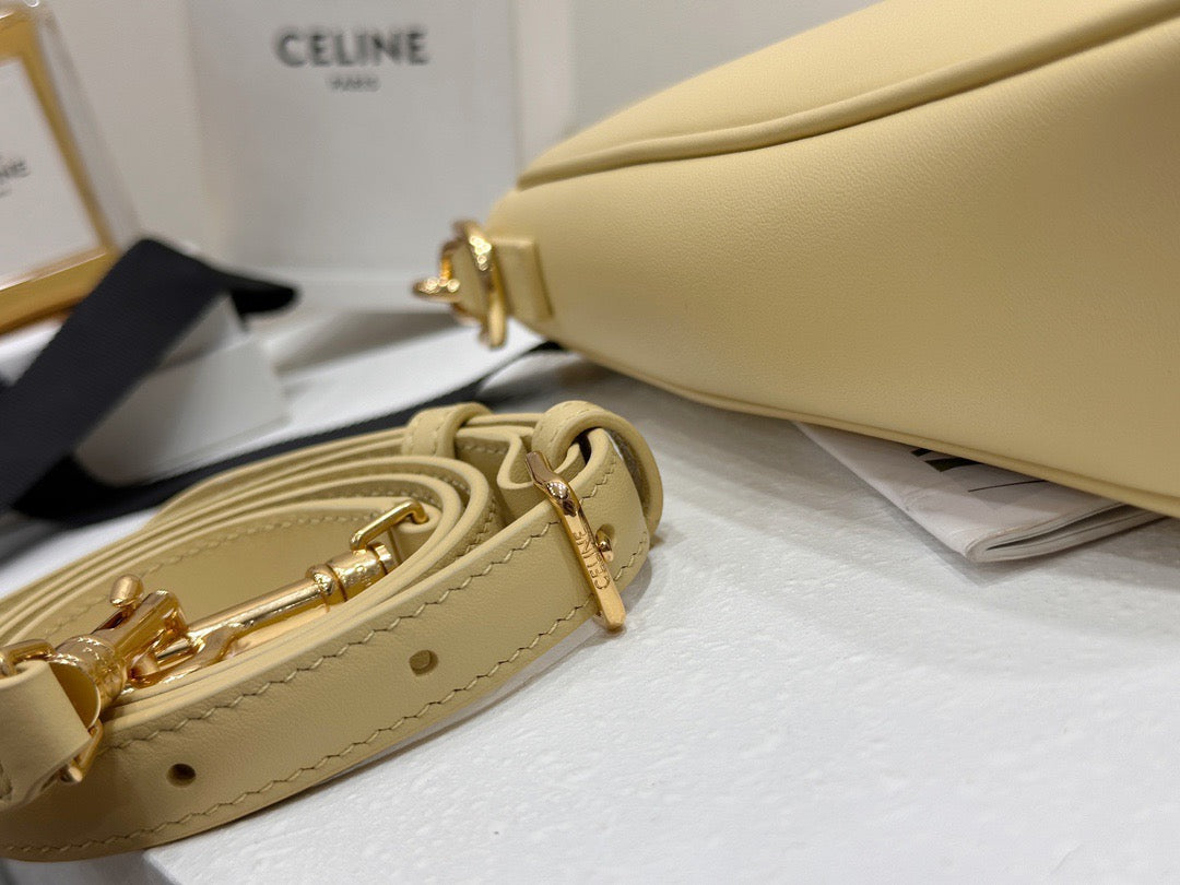 셀린느 16 소프트 까미유 스몰