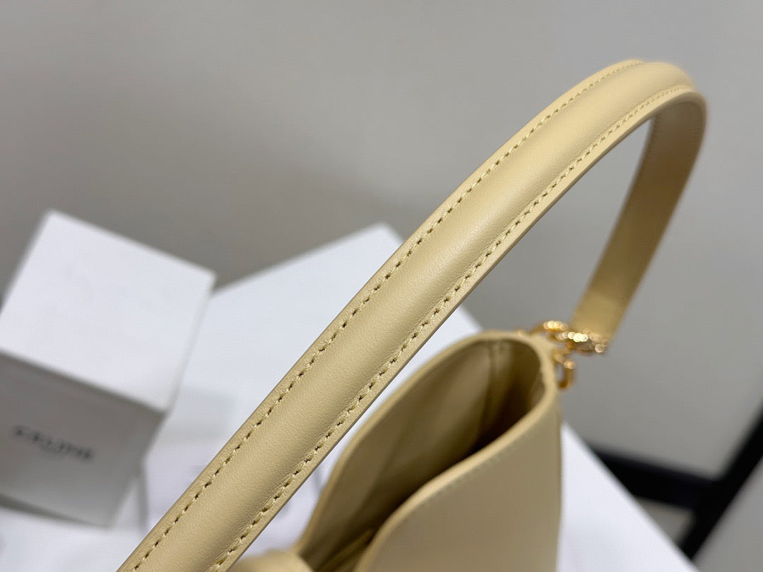 셀린느 16 소프트 까미유 스몰