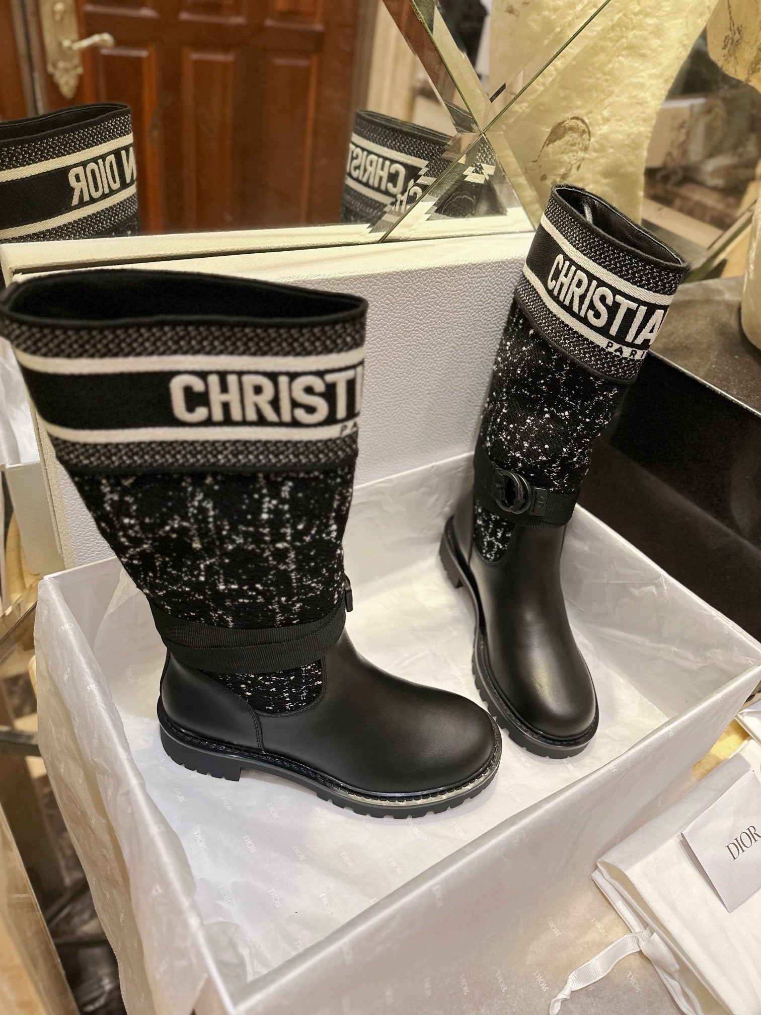 디올 디 메이저 앵클 부츠