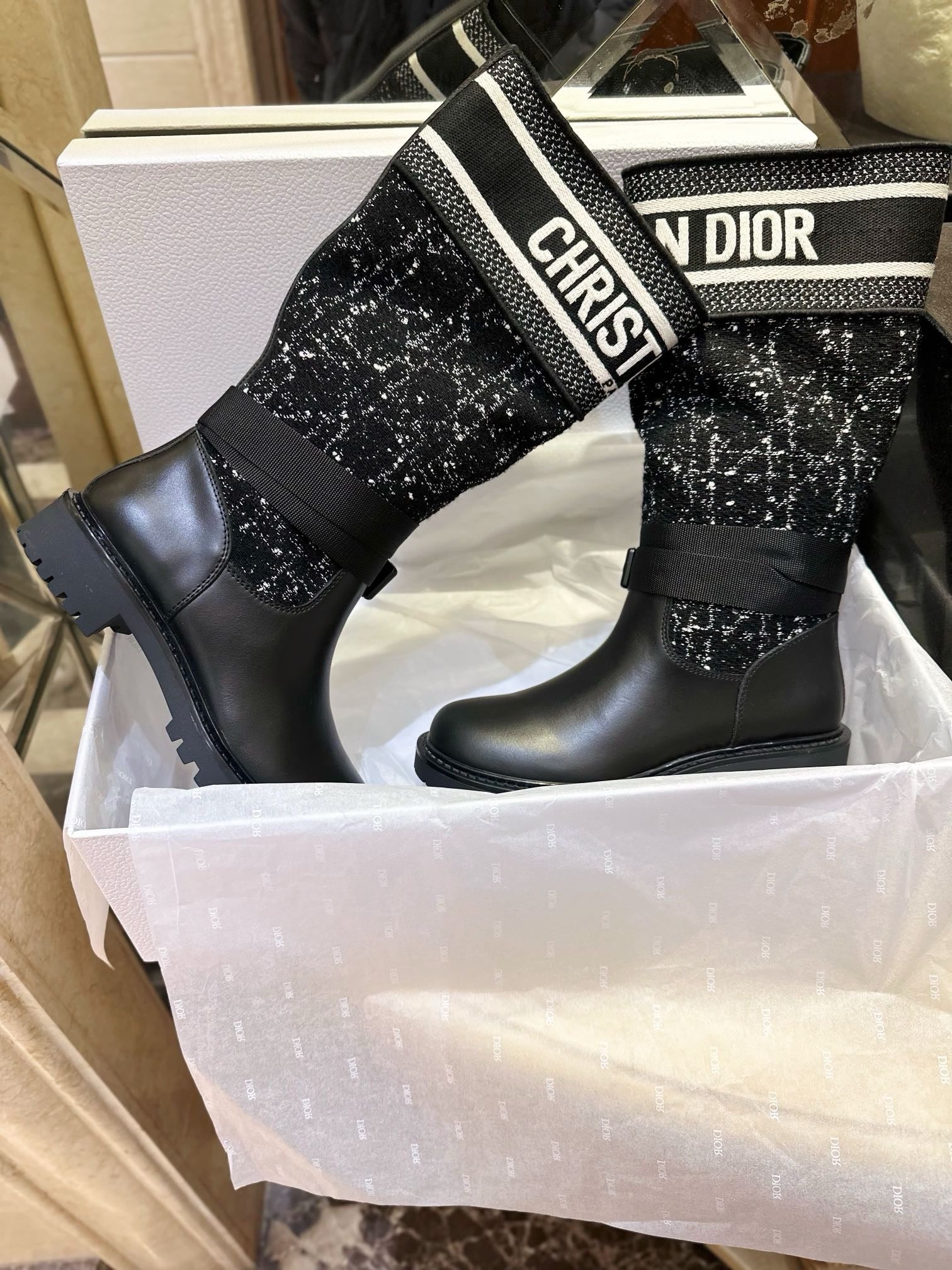 디올 디 메이저 앵클 부츠