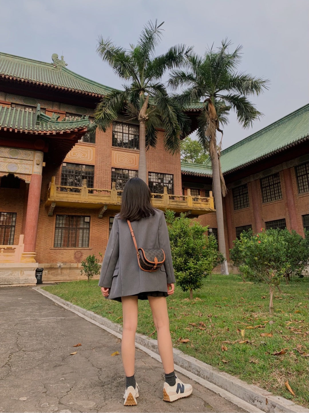 셀린느 트리옹프 폴코백 미디움