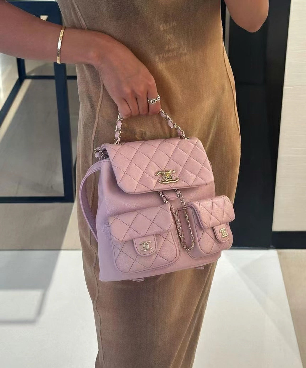 샤넬 투포켓 듀마 백팩 미디움