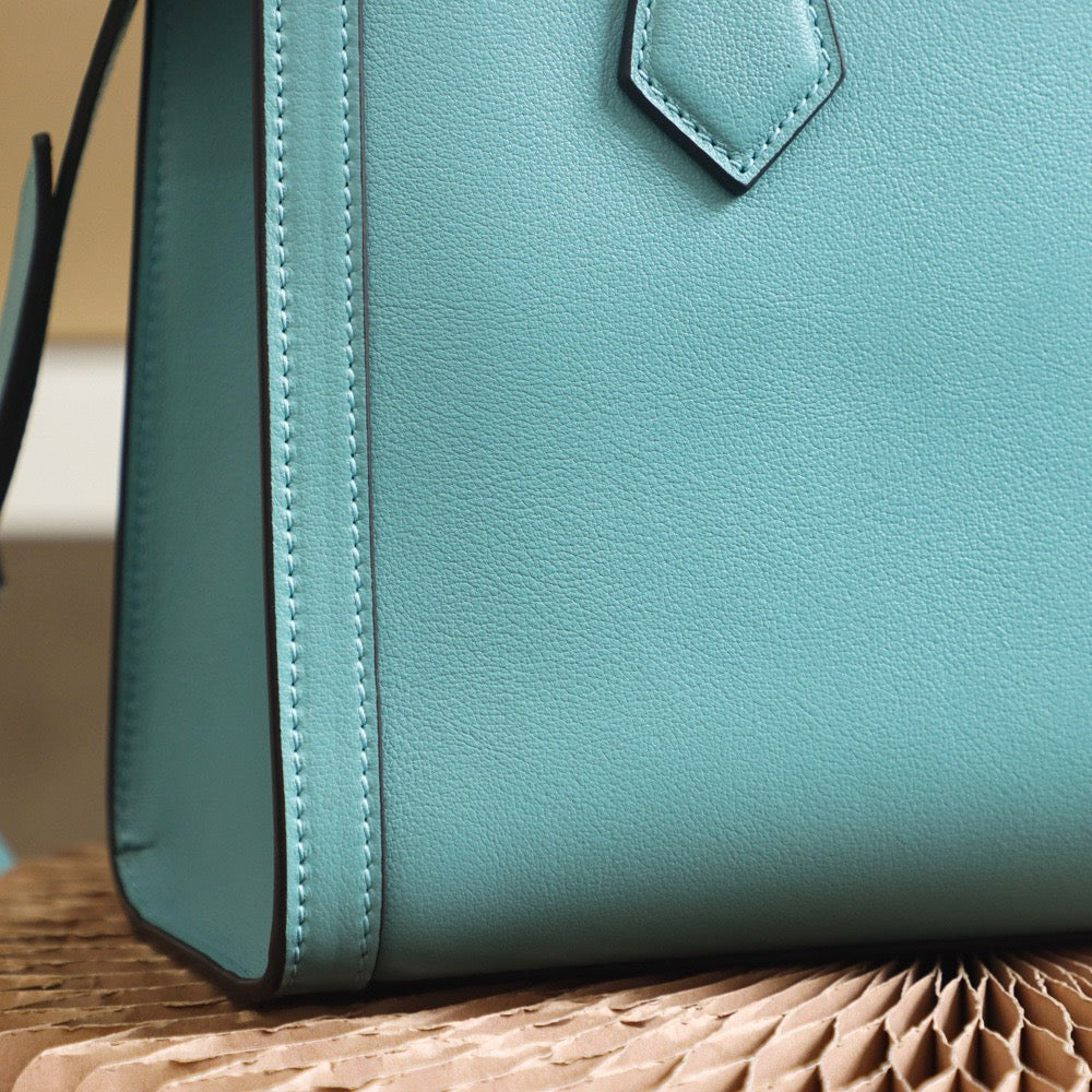 구찌 다이애나 토트백 미디움