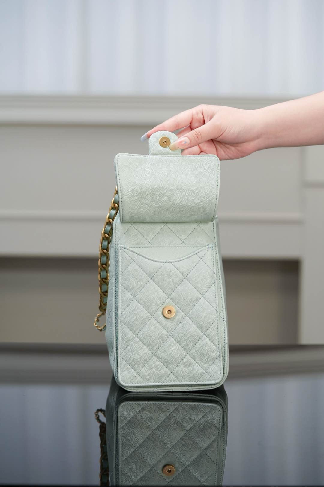 샤넬 25백 스몰 (라이트 그린)