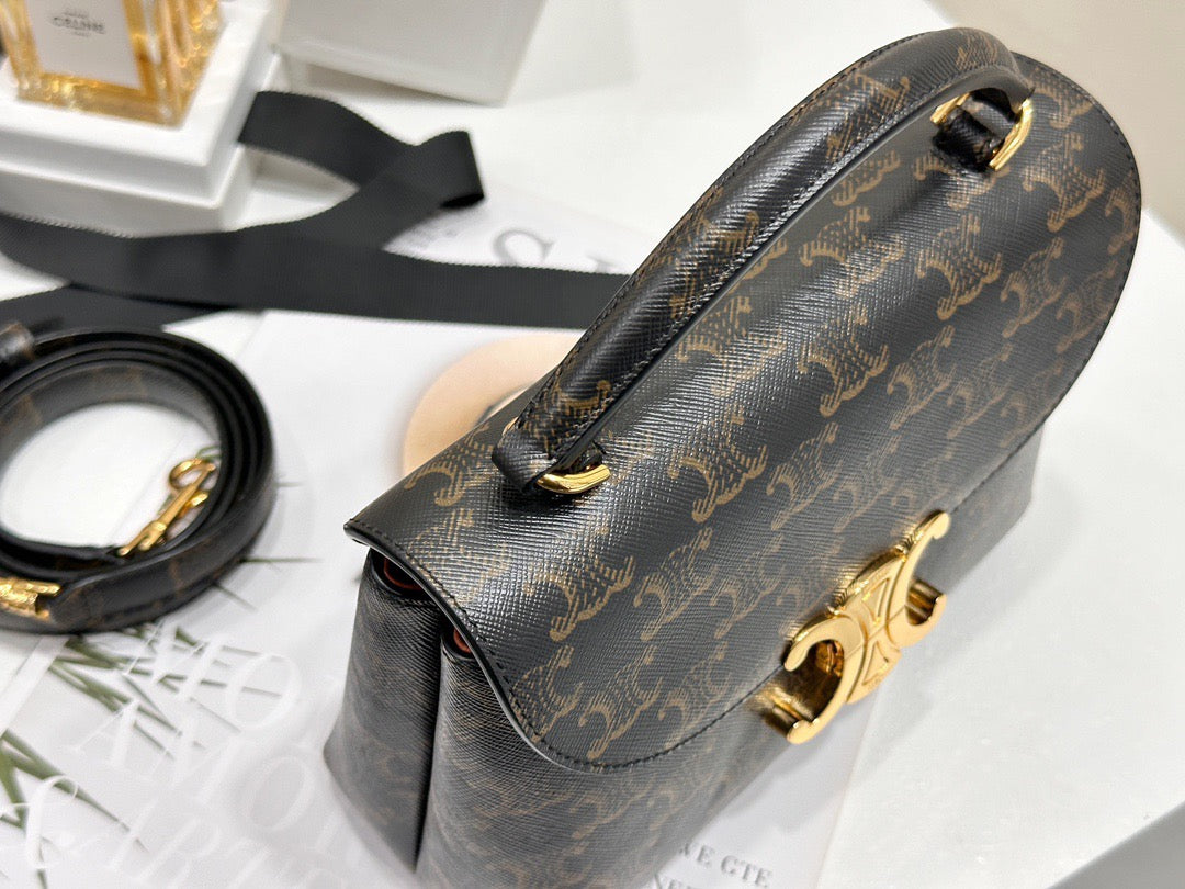 셀린느 틴 니노백 트리옹프 캔버스