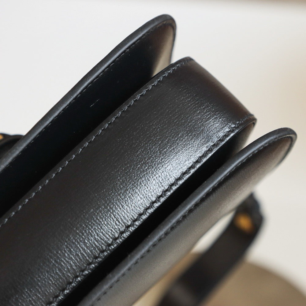 구찌 홀스빗 1955 올레더 숄더백