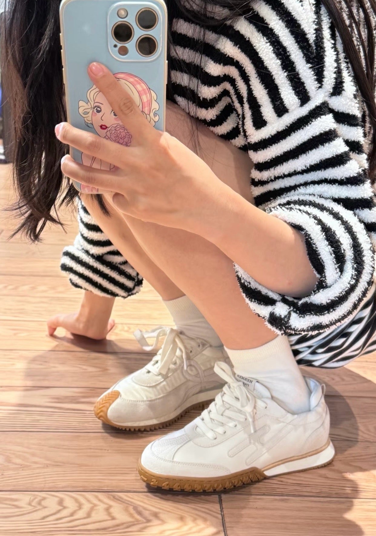 에르메스 제트 스니커즈