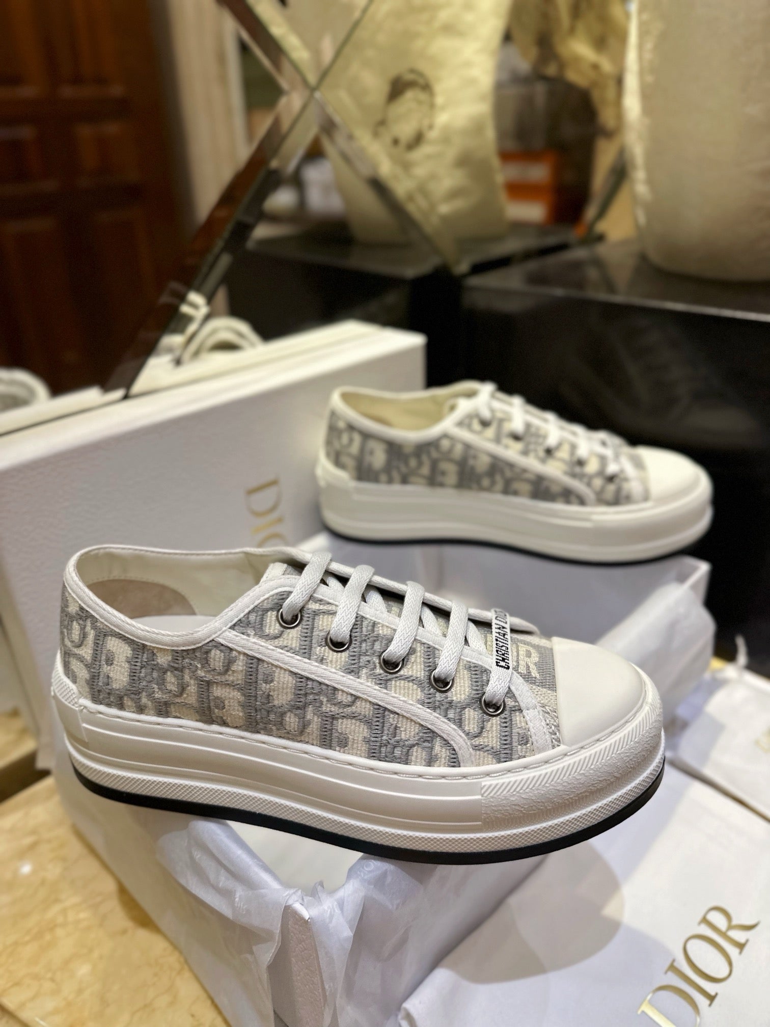 디올 오블리크 플랫폼 스니커즈