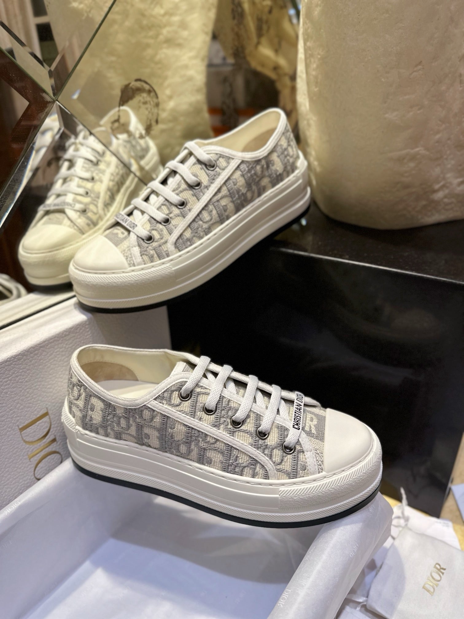 디올 오블리크 플랫폼 스니커즈